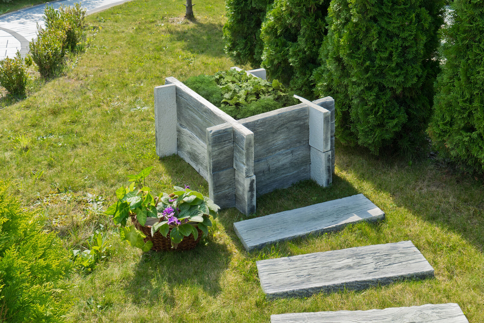 Rabata ogrodowa — biały